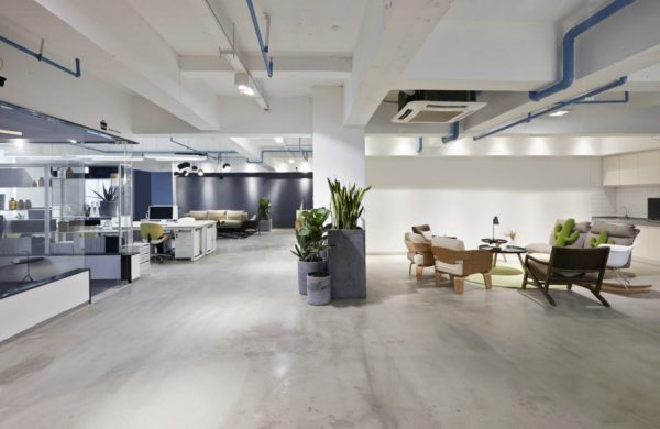 REDONDO BEACH SHOPPING CENTER